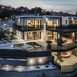 Platinium Villa *