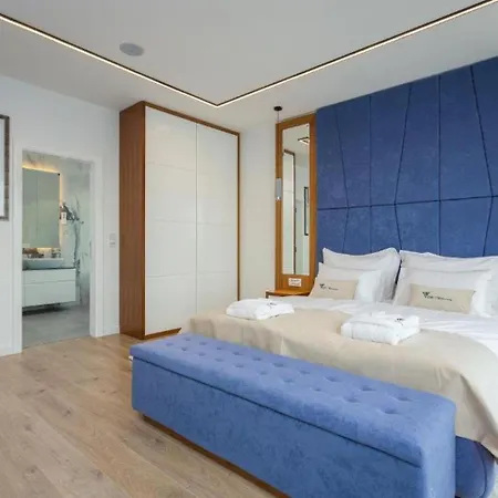 Platinium Villa *